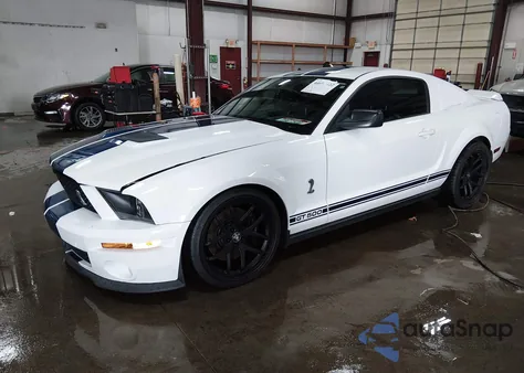2009 Ford Shelby Gt500 z USA, uszkodzony, nr VIN 1ZVHT88S295137792